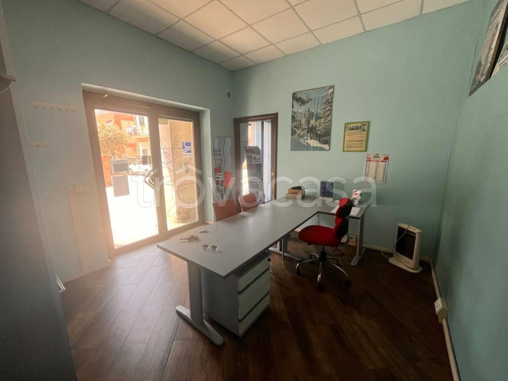 negozio in vendita a Nettuno