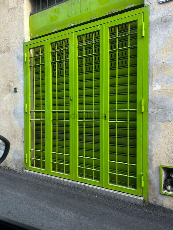 locale commerciale in vendita a Nettuno