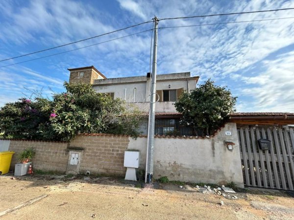 appartamento in vendita a Nettuno in zona Padiglione