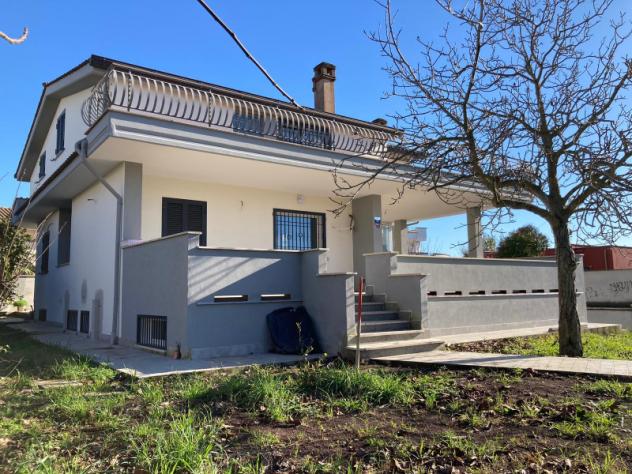 casa indipendente in vendita a Nettuno