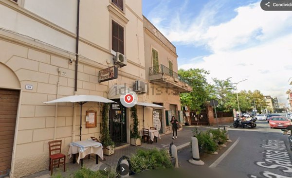 locale commerciale in vendita a Nettuno