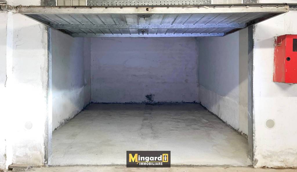 ufficio in vendita a Nettuno