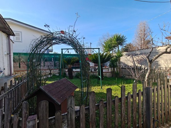 casa indipendente in vendita a Nettuno