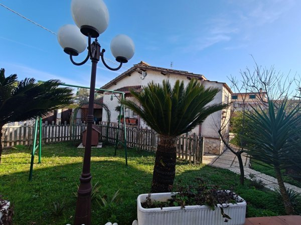 casa indipendente in vendita a Nettuno