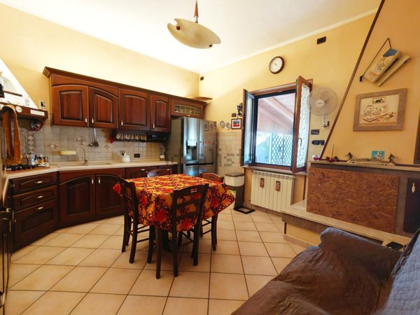 casa indipendente in vendita a Nettuno