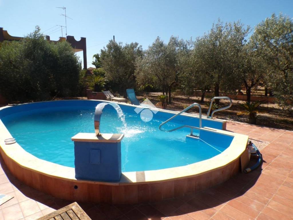 casa indipendente in vendita a Nettuno