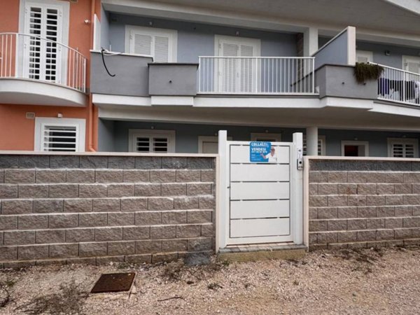 casa indipendente in vendita a Nettuno