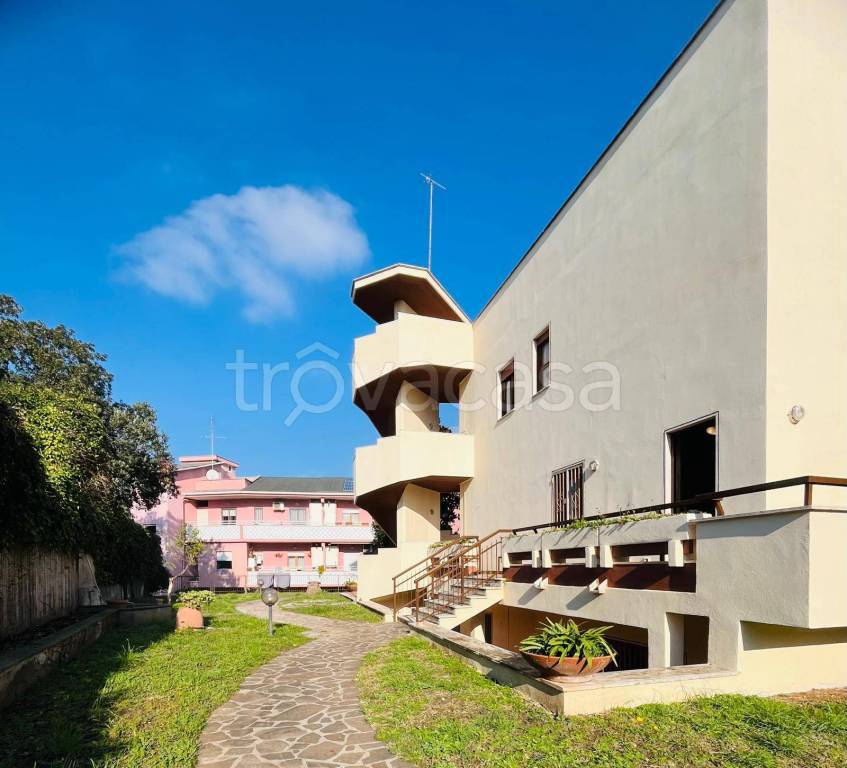casa indipendente in vendita a Nettuno