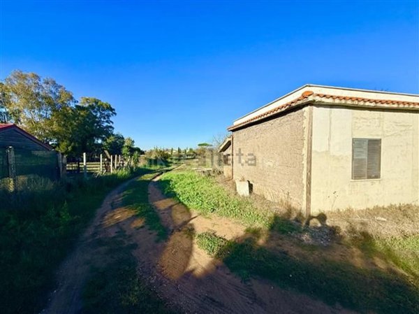 casa indipendente in vendita a Nettuno