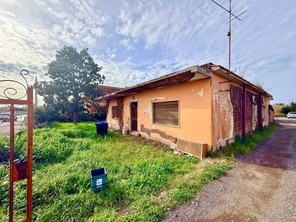 casa indipendente in vendita a Nettuno