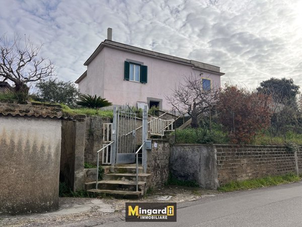 casa indipendente in vendita a Nettuno