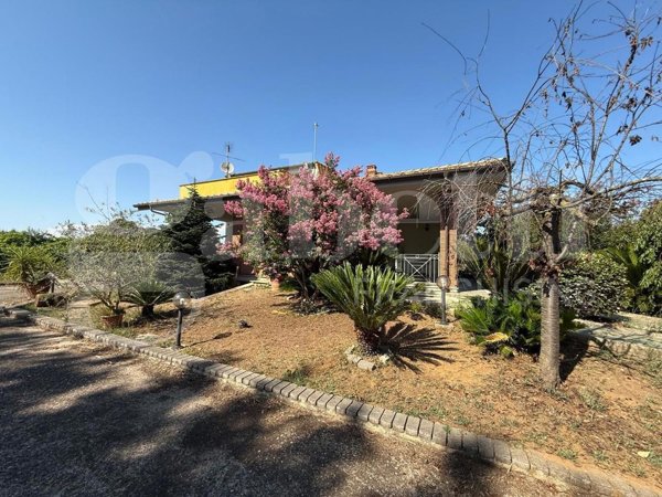 casa indipendente in vendita a Nettuno