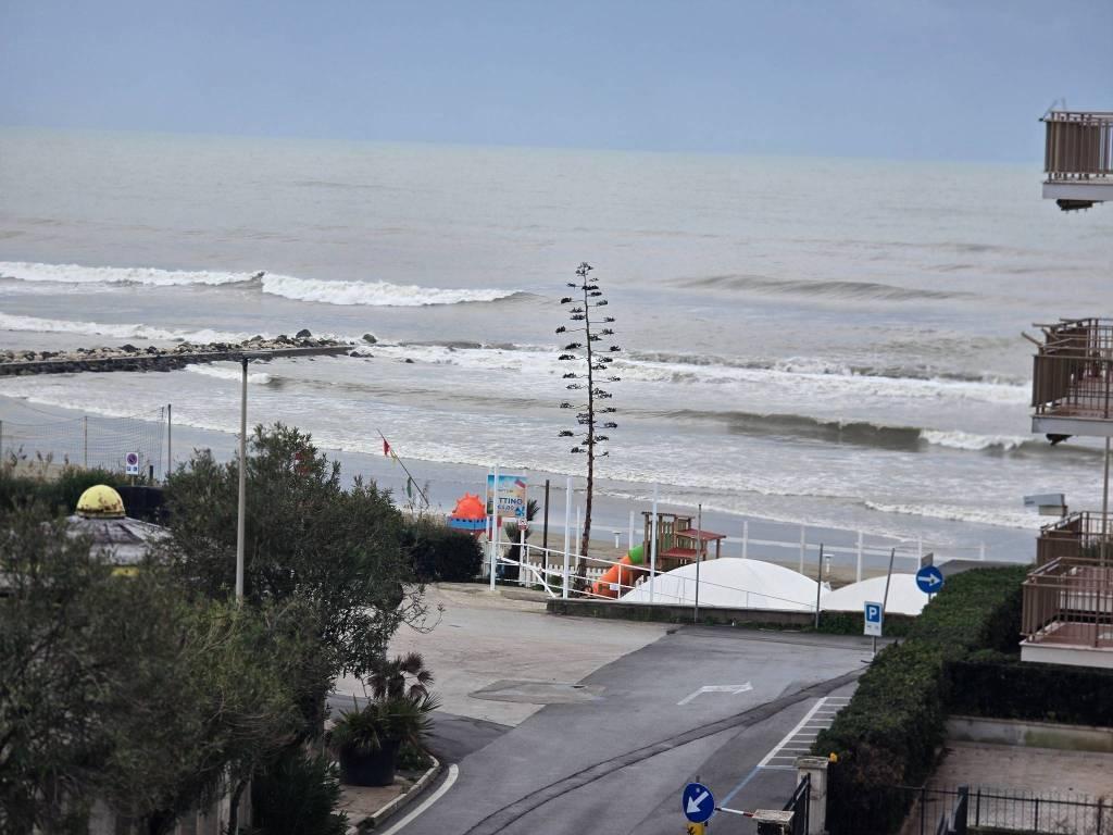casa indipendente in vendita a Nettuno