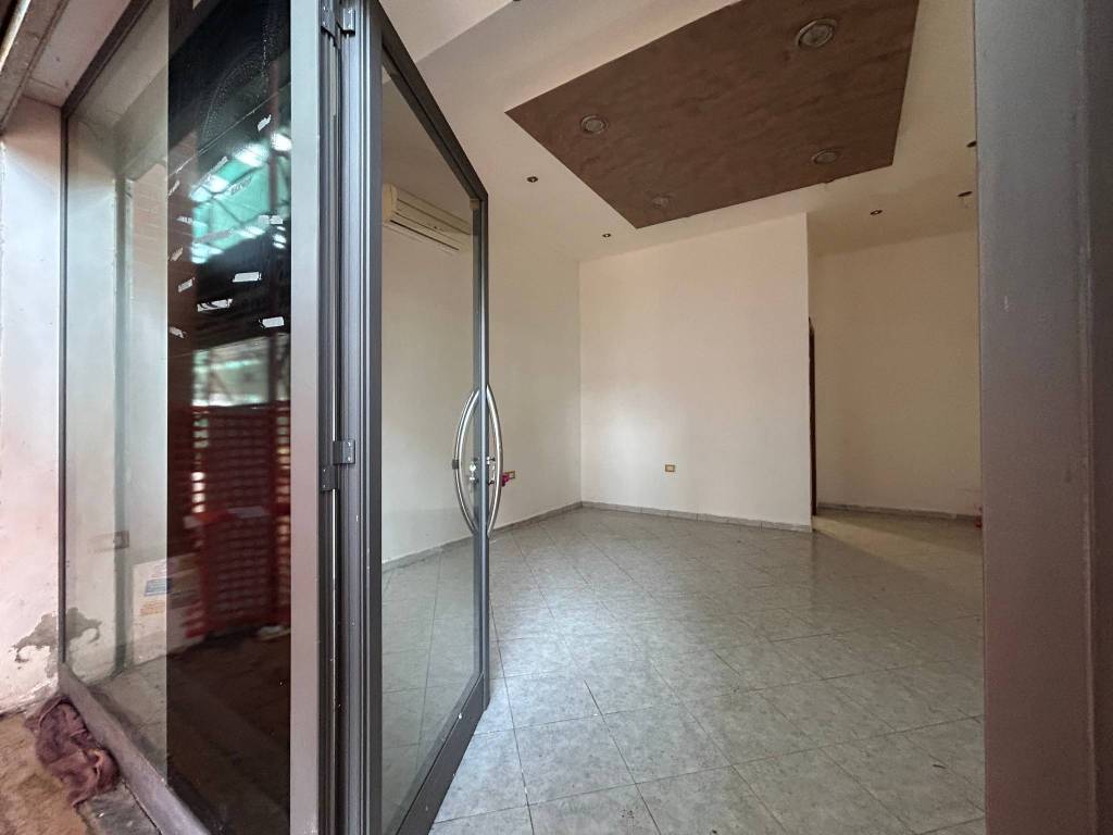 negozio in vendita a Nettuno