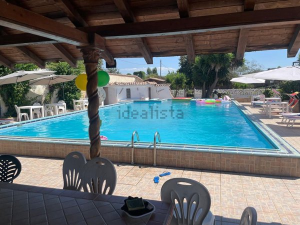 casa indipendente in vendita a Nettuno