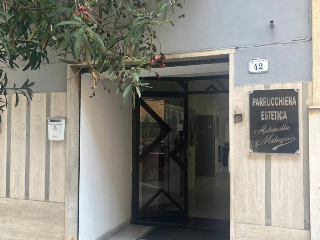 negozio in vendita a Nettuno