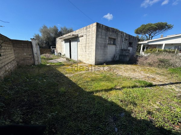 locale di sgombero in vendita a Nettuno