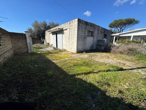 locale di sgombero in vendita a Nettuno
