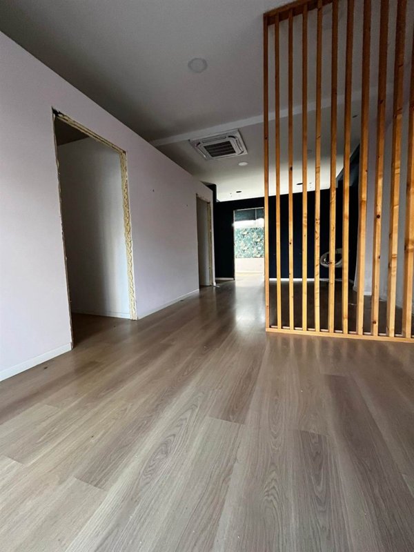 locale commerciale in vendita a Nettuno