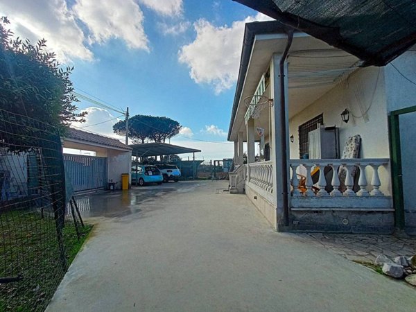 casa indipendente in vendita a Nettuno