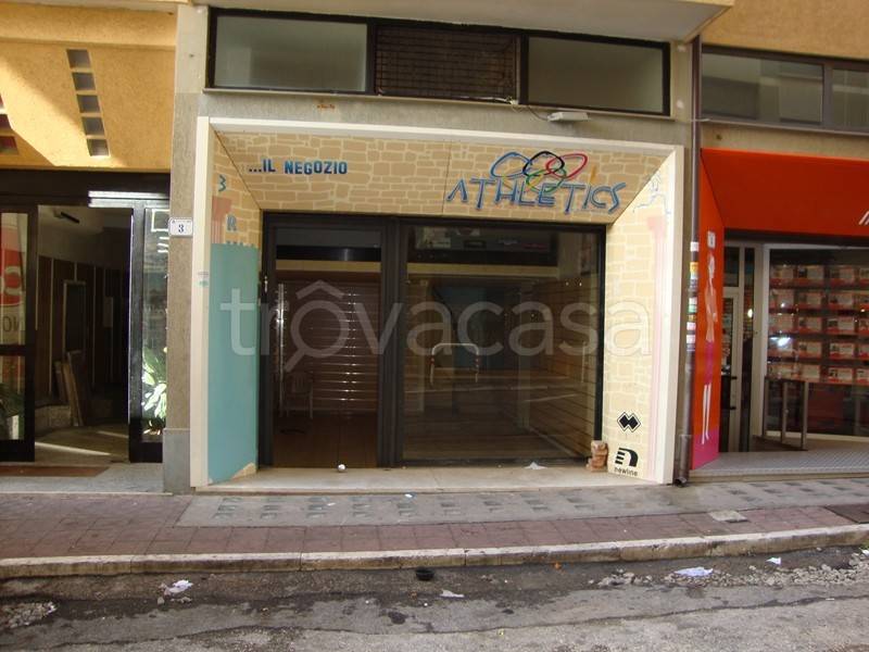 negozio in vendita a Nettuno