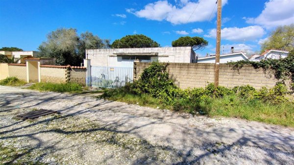 casa semindipendente in vendita a Nettuno