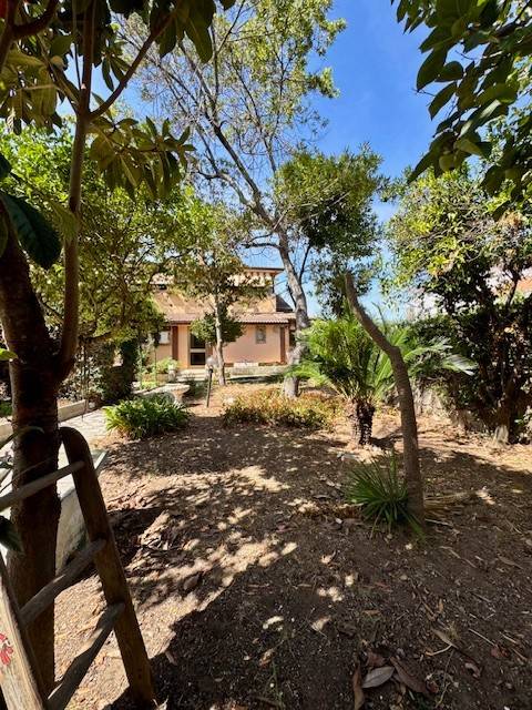 casa indipendente in vendita a Nettuno