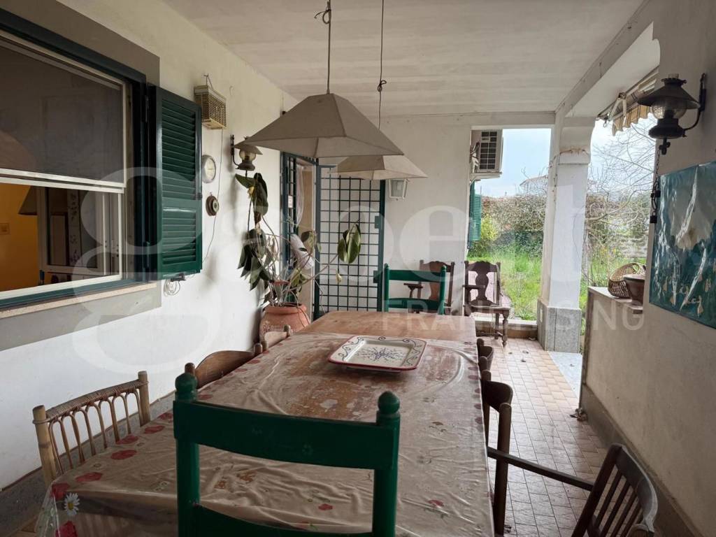 casa indipendente in vendita a Nettuno