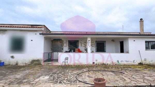 casa indipendente in vendita a Nettuno