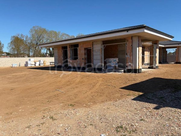 casa indipendente in vendita a Nettuno