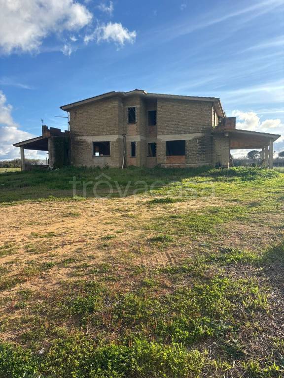 casa indipendente in vendita a Nettuno