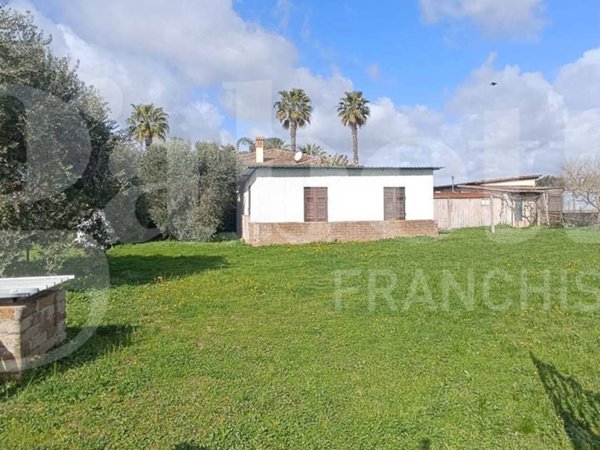 casa indipendente in vendita a Nettuno