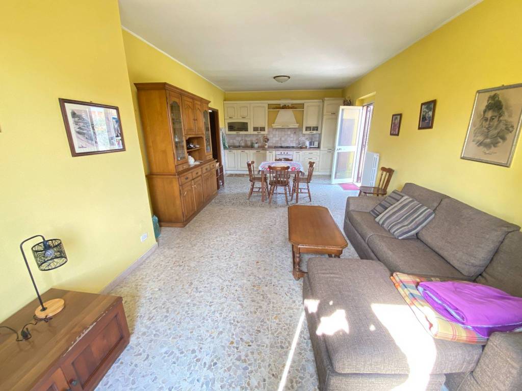 casa indipendente in vendita a Nettuno