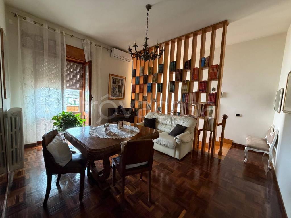 casa indipendente in vendita a Nettuno