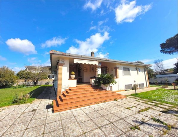 casa indipendente in vendita a Nettuno