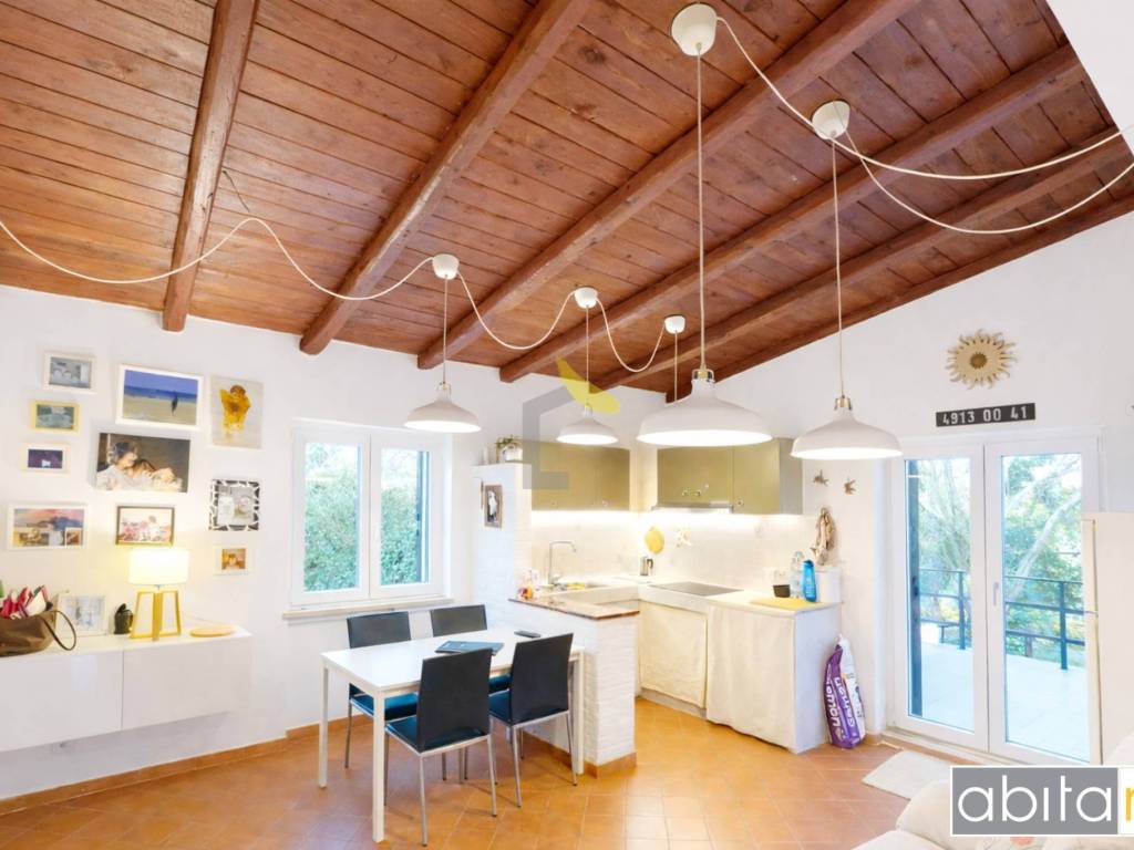 casa indipendente in vendita a Nettuno