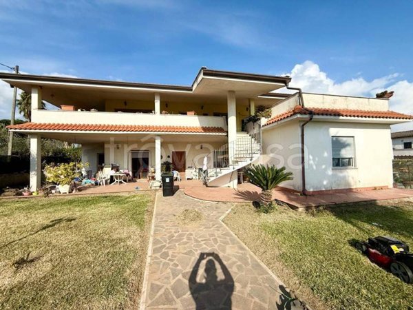 casa indipendente in vendita a Nettuno