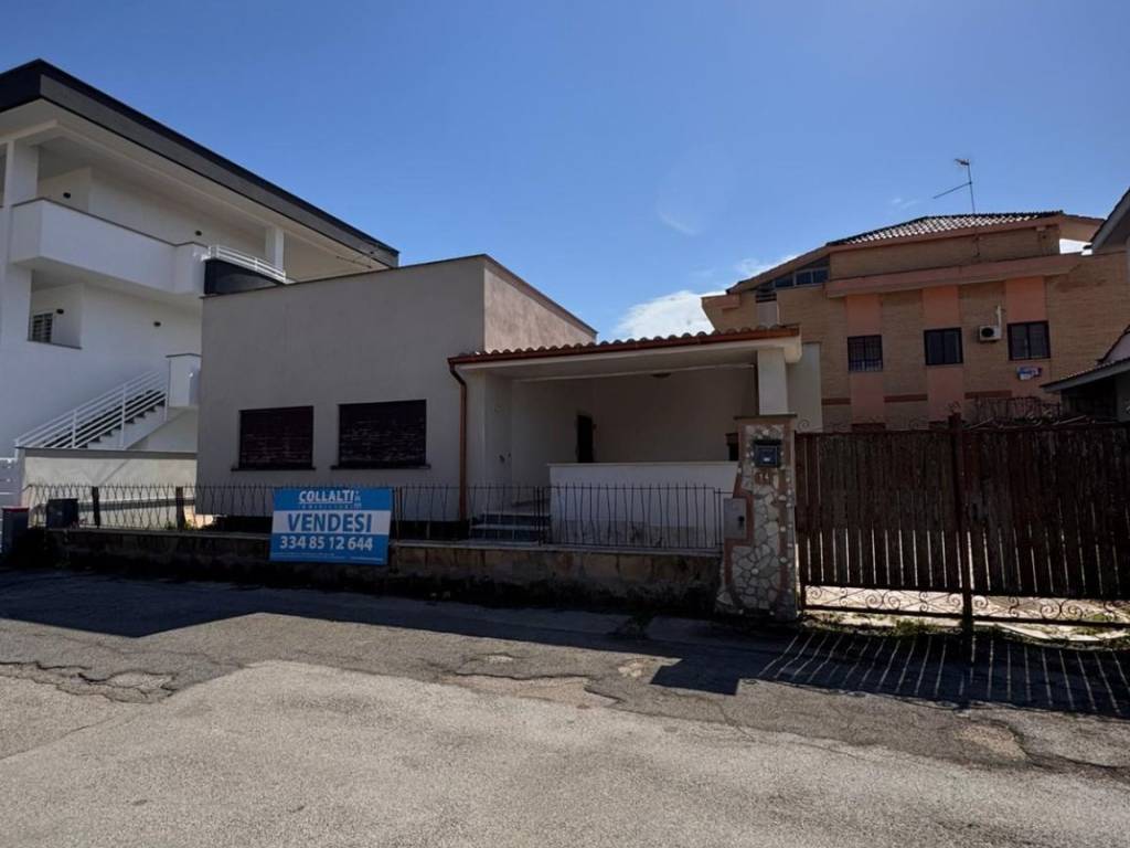 casa indipendente in vendita a Nettuno