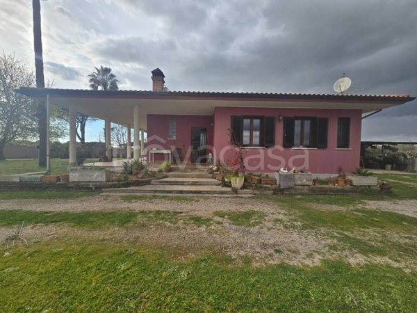 casa indipendente in vendita a Nettuno