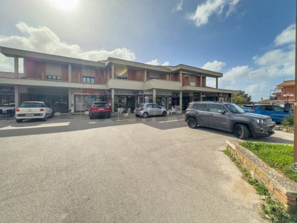 ufficio in vendita a Nettuno