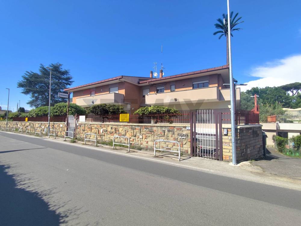 casa indipendente in vendita a Nettuno