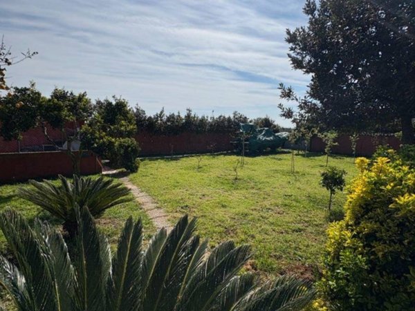 casa indipendente in vendita a Nettuno