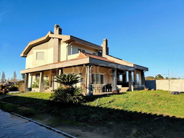 casa indipendente in vendita a Nettuno