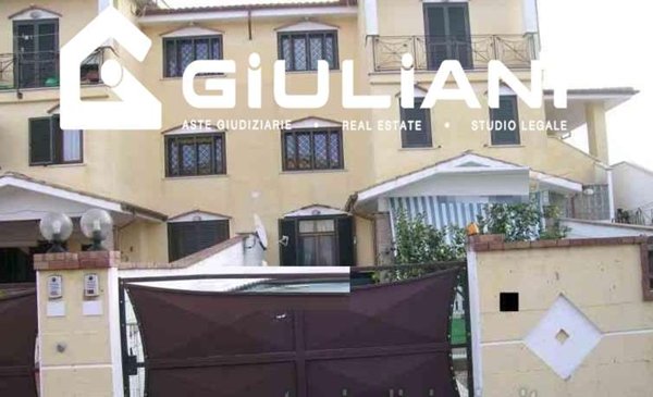 casa indipendente in vendita a Nettuno