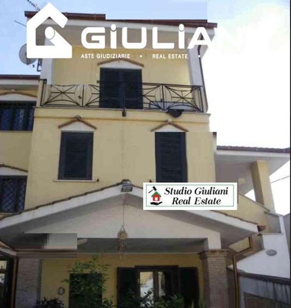 casa indipendente in vendita a Nettuno