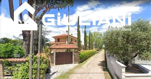 casa indipendente in vendita a Nettuno