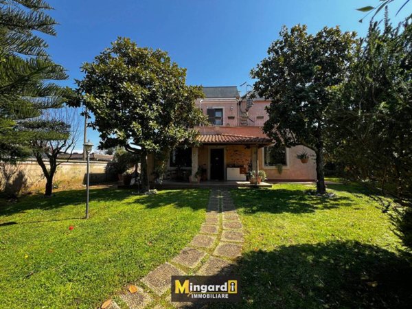 casa indipendente in vendita a Nettuno