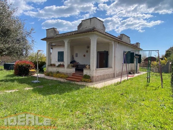 casa indipendente in vendita a Nettuno