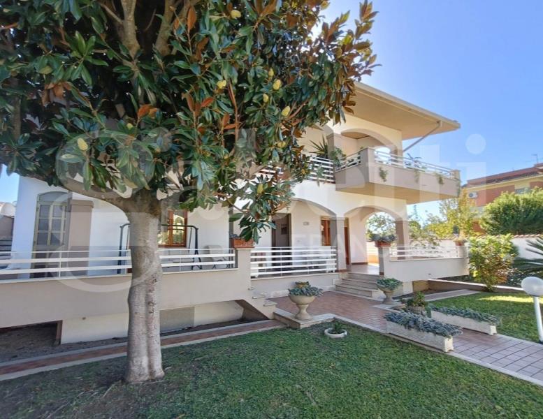 appartamento in vendita a Nettuno in zona Padiglione