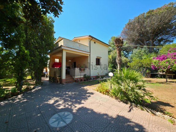 casa indipendente in vendita a Nettuno